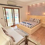 Villa Stunning Ahmet In Dalyan