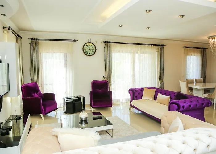 Stunning Ahmet In