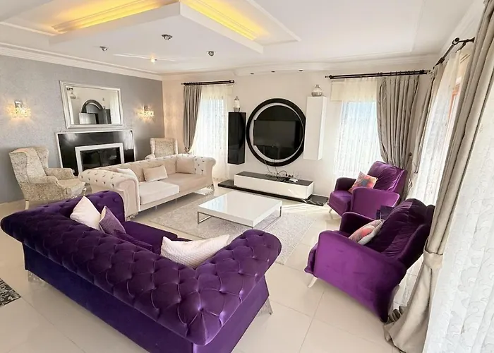 Villa Stunning Ahmet In *